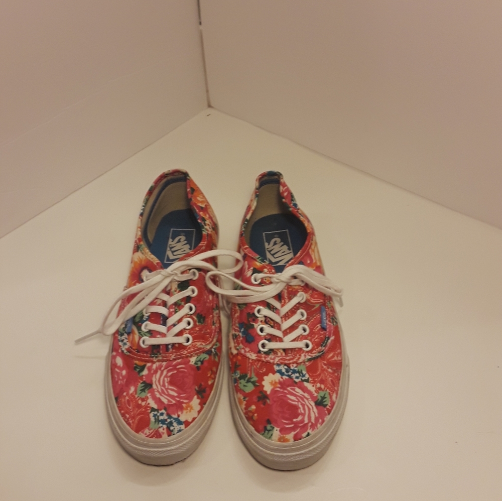 Vans Floral Print Off the Walls Tennis Shoe/Sneake